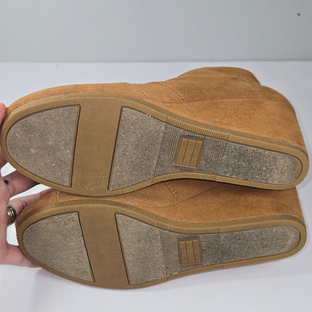 Tom's Chestnut Suede Desert Wedge Bootie Size 7.5W - Picture 6 of 8